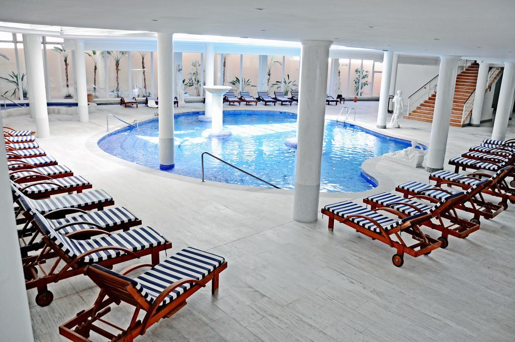 Grand Hotel Palladium Santa Eulalia del Río Esterno foto