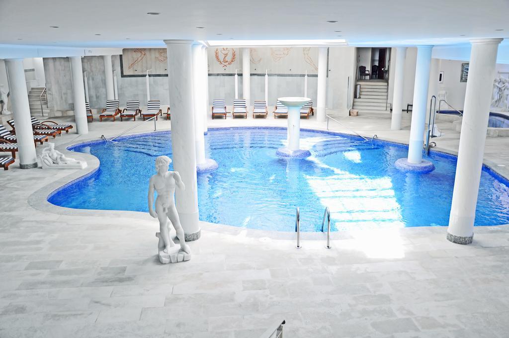 Grand Hotel Palladium Santa Eulalia del Río Esterno foto
