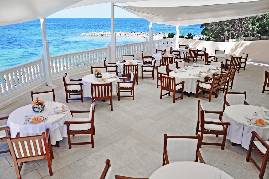 Grand Hotel Palladium Santa Eulalia del Río Esterno foto