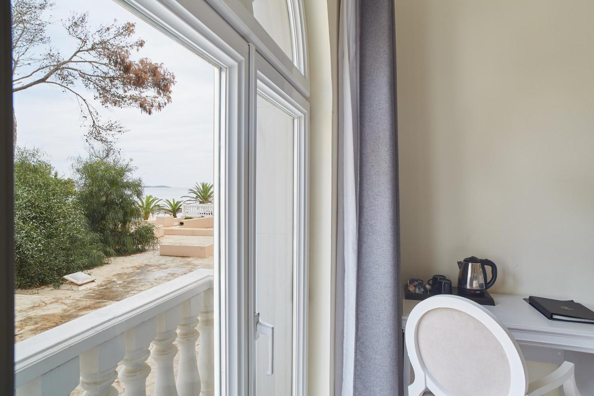 Grand Hotel Palladium Santa Eulalia del Río Esterno foto