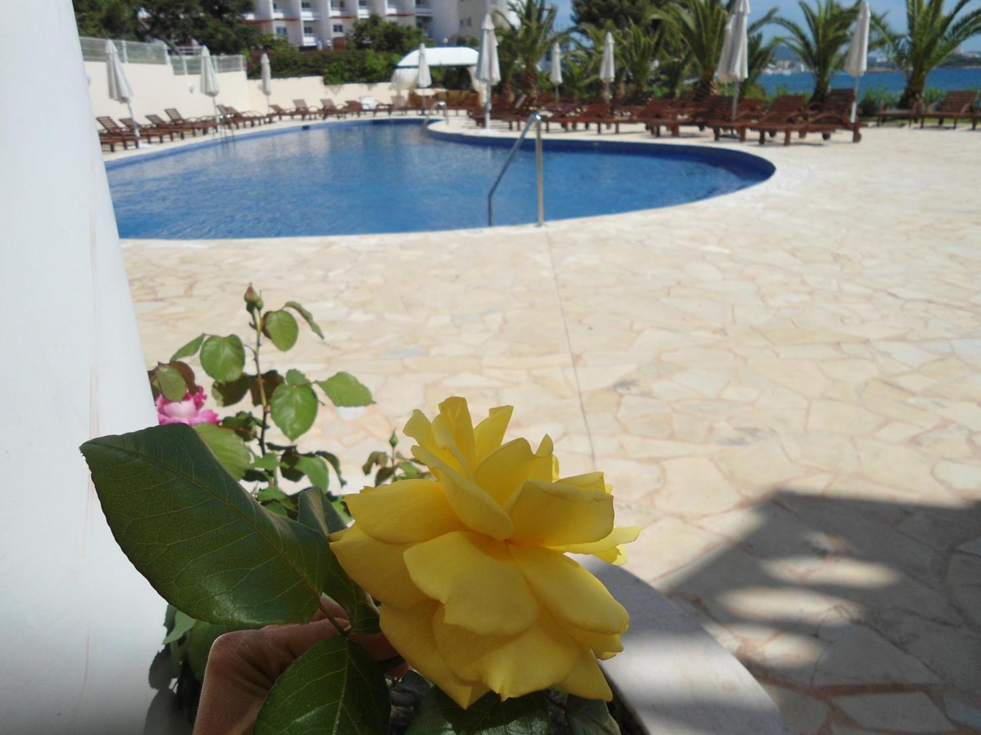 Grand Hotel Palladium Santa Eulalia del Río Esterno foto
