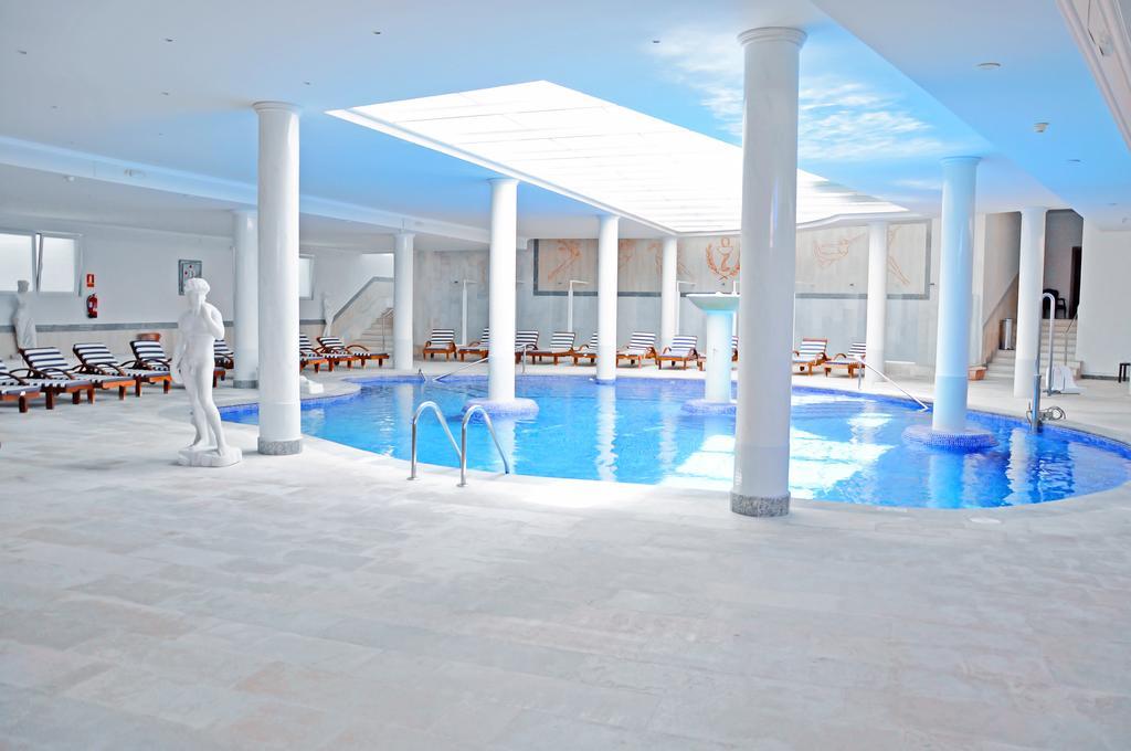 Grand Hotel Palladium Santa Eulalia del Río Esterno foto